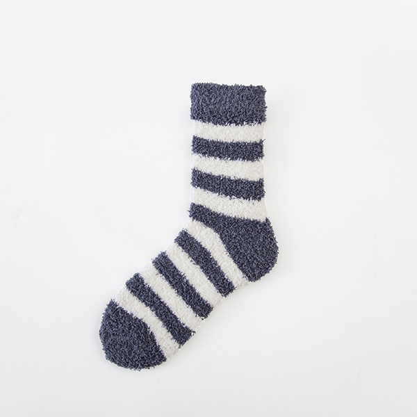 Fuzzy Socks Manufacturer