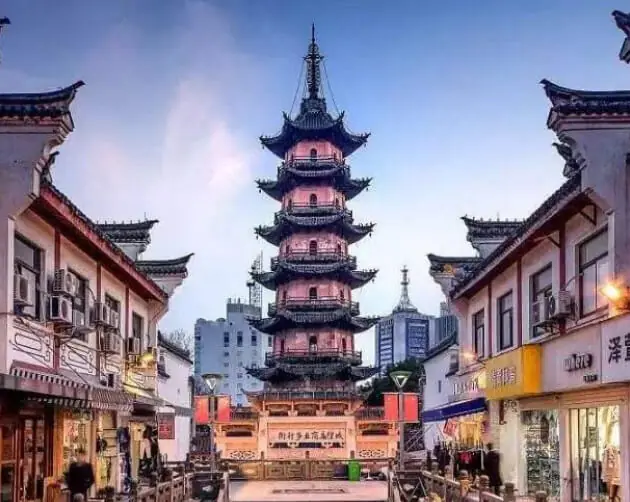 Discover Yiwu A Gateway for Business and Leisure 02 2025031203443792